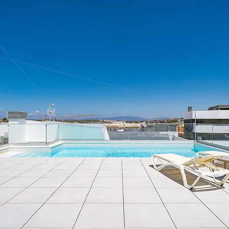 Sleek New Apartment, Horta Galvao, Algarve Apartment